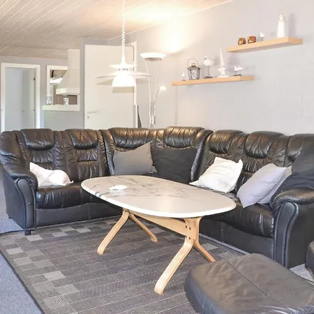 5 Bedroom Beautiful In Holiday home Oksbol (Syddanmark)