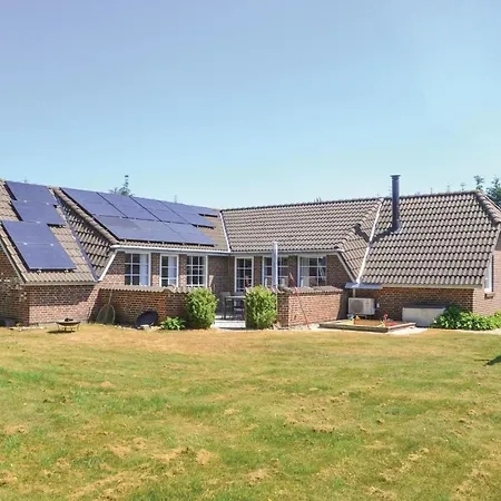 5 Bedroom Beautiful In Oksbol (Syddanmark)